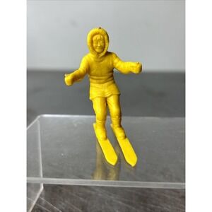Marx Arctic Skier Eskimo Vintage 1950s Yellow Plastic Alaska Playset Figure
